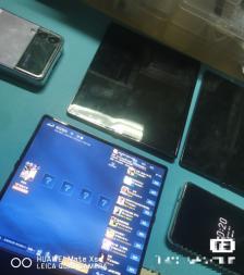 华为matexs大折叠手机